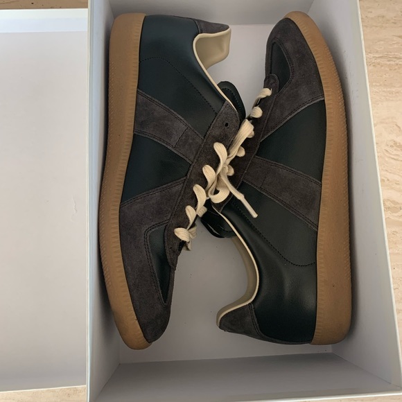 Black/ Brown low top Replica Sneaker - Picture 1 of 11